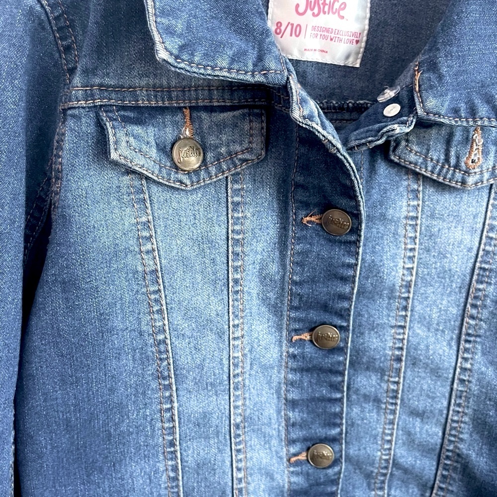 2/$25💥NEW Girls Denim Jacket, Medium Blue Wash, Flap Pockets, Fades, Yoke